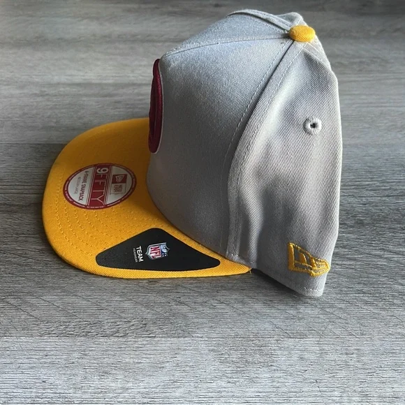 Preloved - Redskins SnapBack - Picture 2 of 5